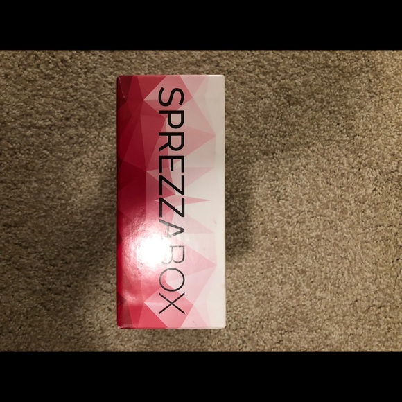 $90 value!!!! Sprezza Box 5 Piece Accessory Set - Picture 4 of 6